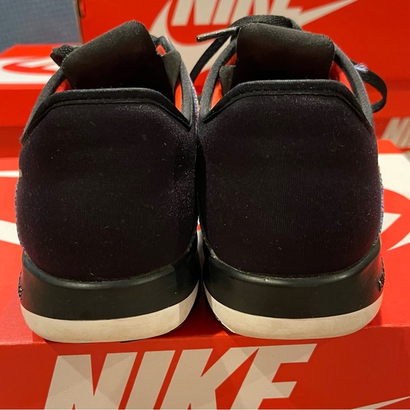 Nike Free TR 6 Multicolor Women’s Running Shoes - Picture 11 of 12